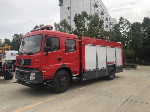 東風(fēng)泡沫消防車