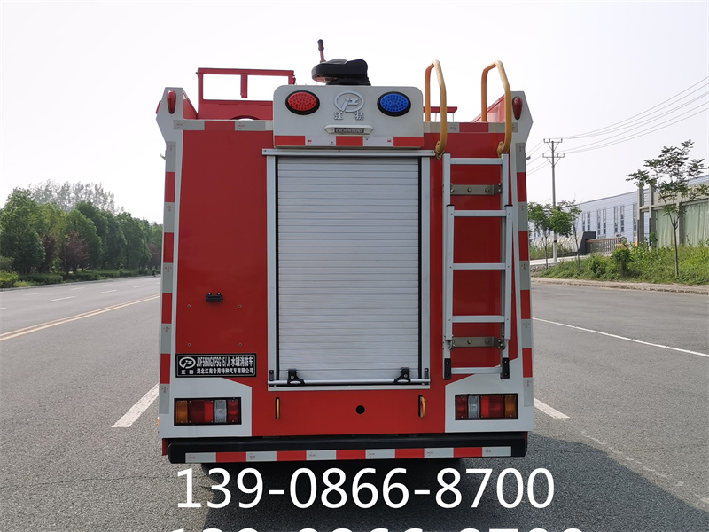 江鈴水罐消防車(chē)（2噸）圖片
